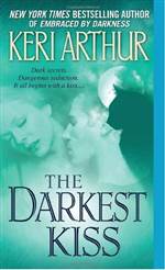 The Darkest Kiss (Riley Jenson Guardian #6)